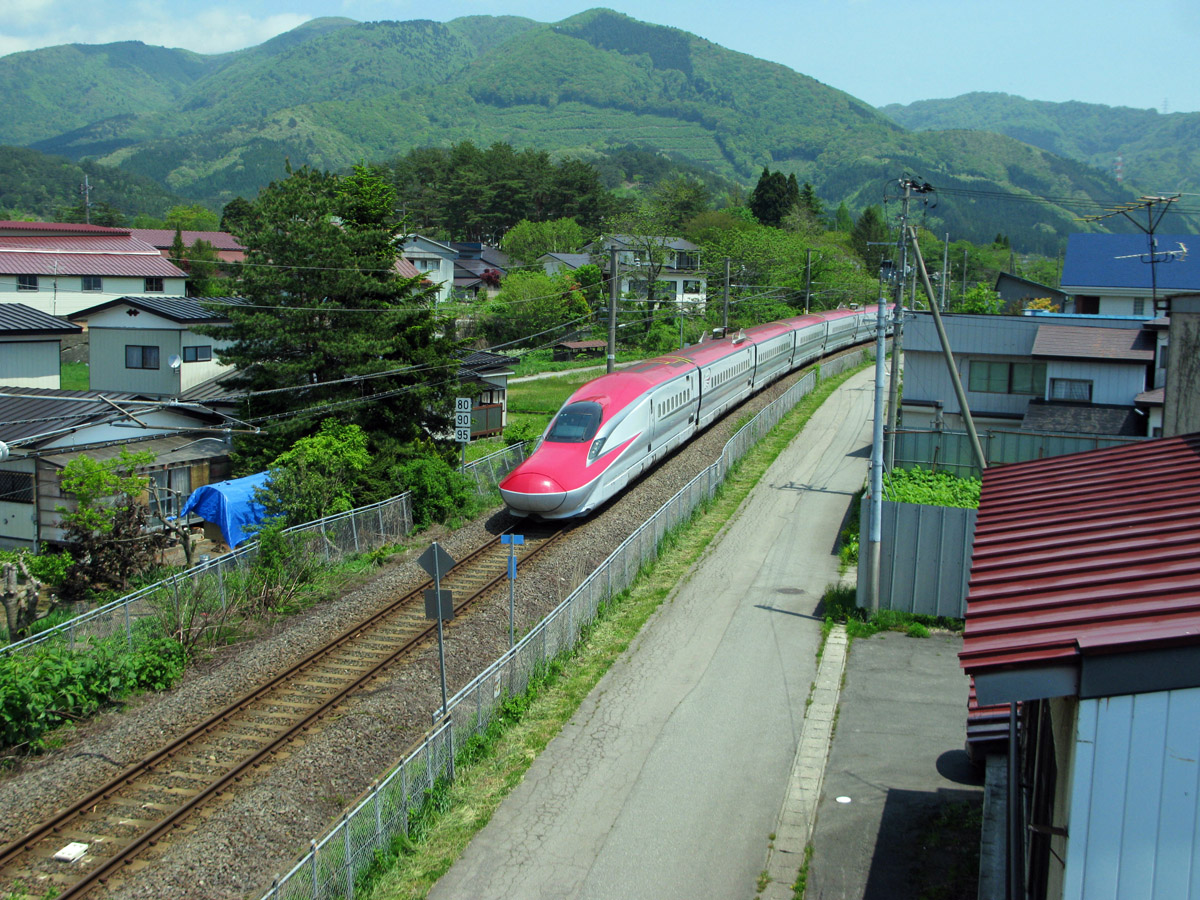 Akita Shinkansen